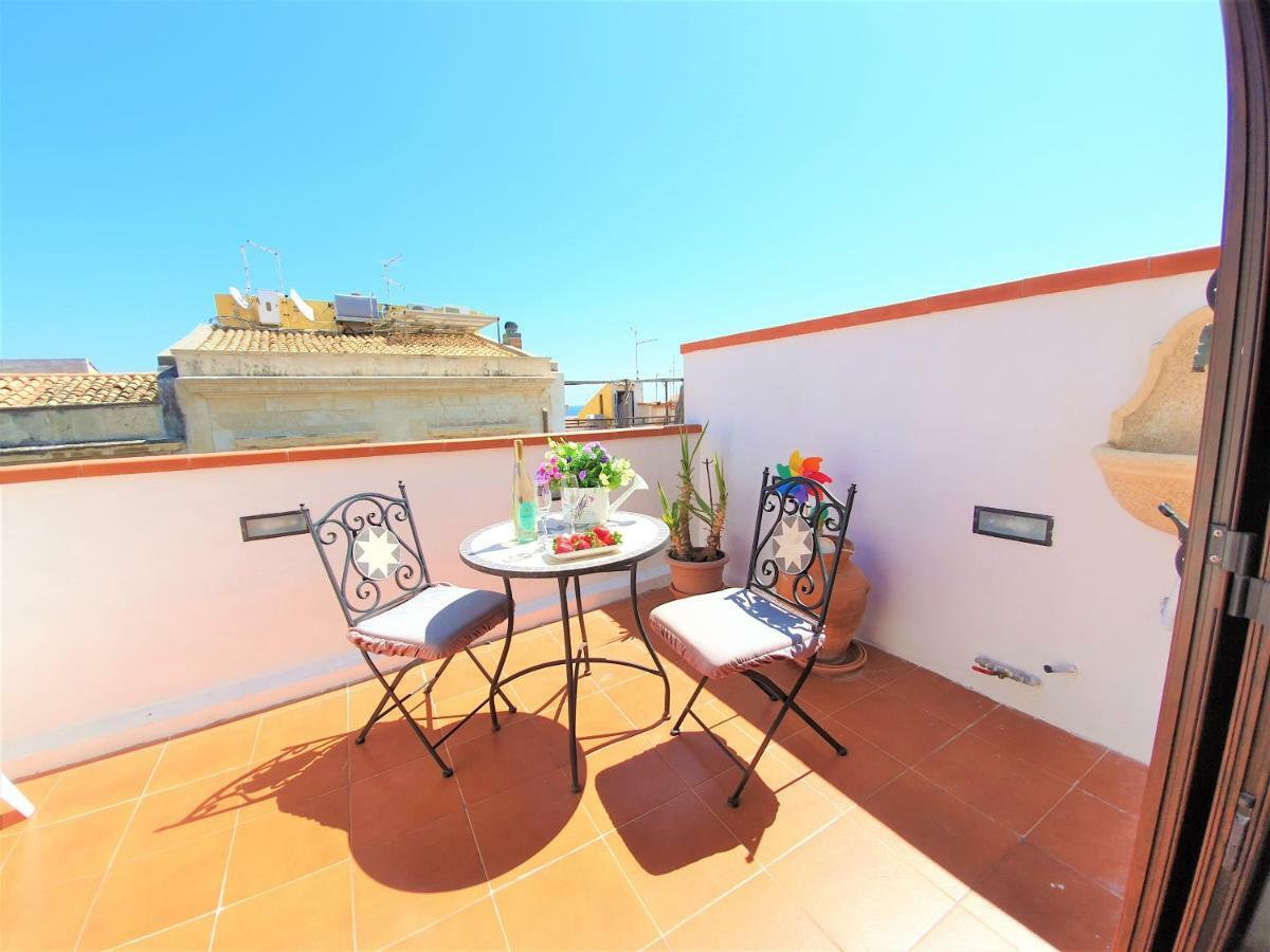 Una Terrazza Per Due 锡拉库扎 外观 照片