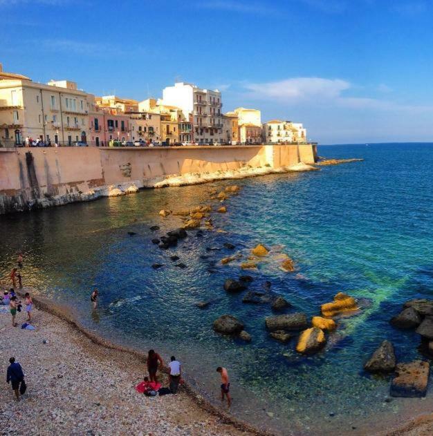 Una Terrazza Per Due 锡拉库扎 外观 照片